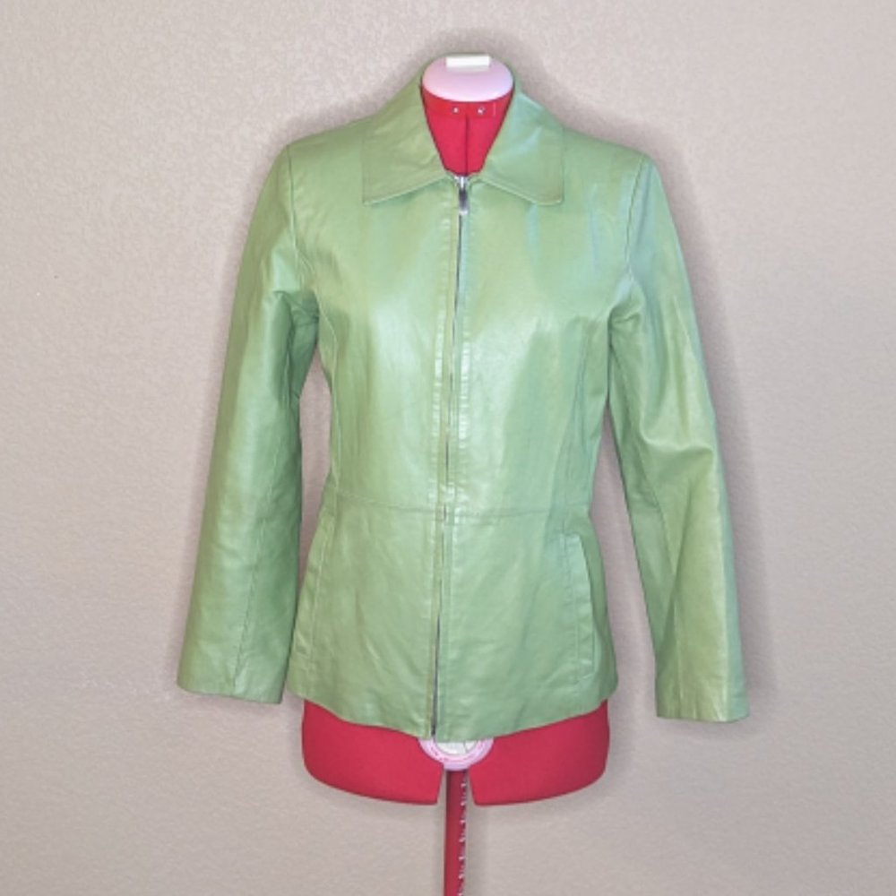 B By Bernardo Front Zip Spring Green Genuine Leather Jacket Size extra small.
